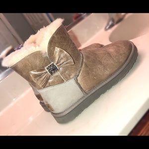 Ugg Leather now boots